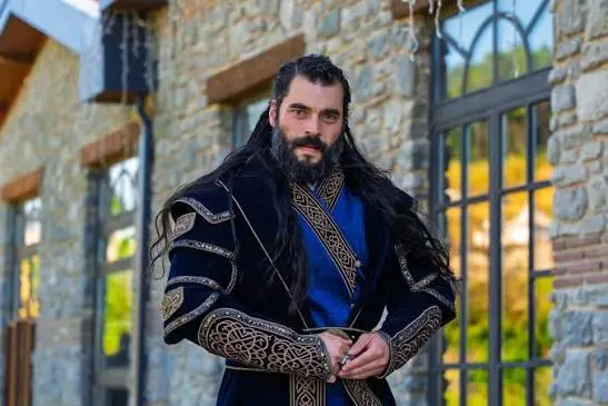 Aşk ve Taht Dizisi Konusu ve Oyuncuları 1 Aşk ve Taht Dizisi