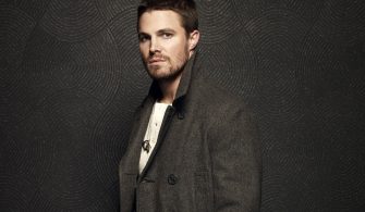 stephen amell