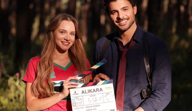 Miray Daner ve Halit Özgür Sarı Alıkara Dizisi