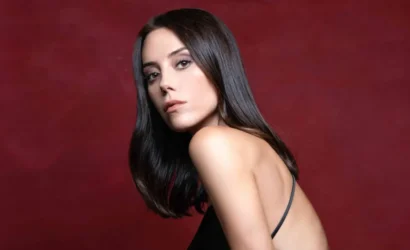 Cansu Dere Mavi Orkide Dizisi