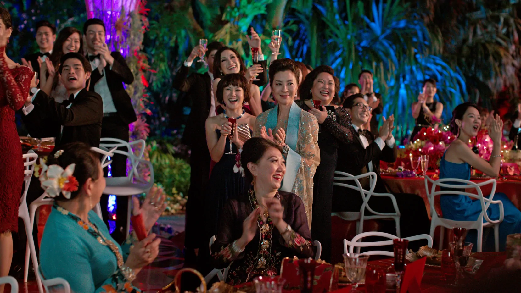 8 Yıl Sonra Büyük Sürpriz: Crazy Rich Asians Dizisi Resmi Onayı Aldı! 1 Crazy Rich Asians Dizisi - HBO